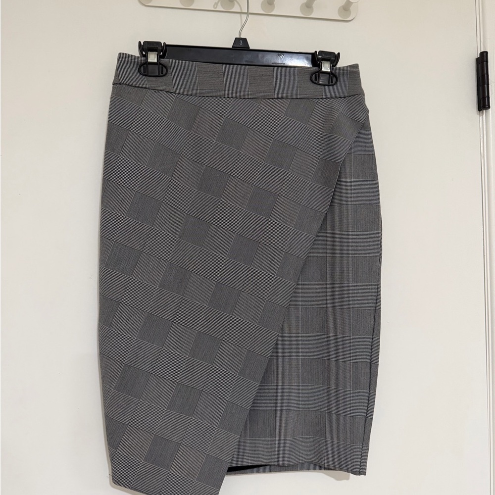 💥💥 Express Charcoal Checkered Pencil Skirt! 💥💥